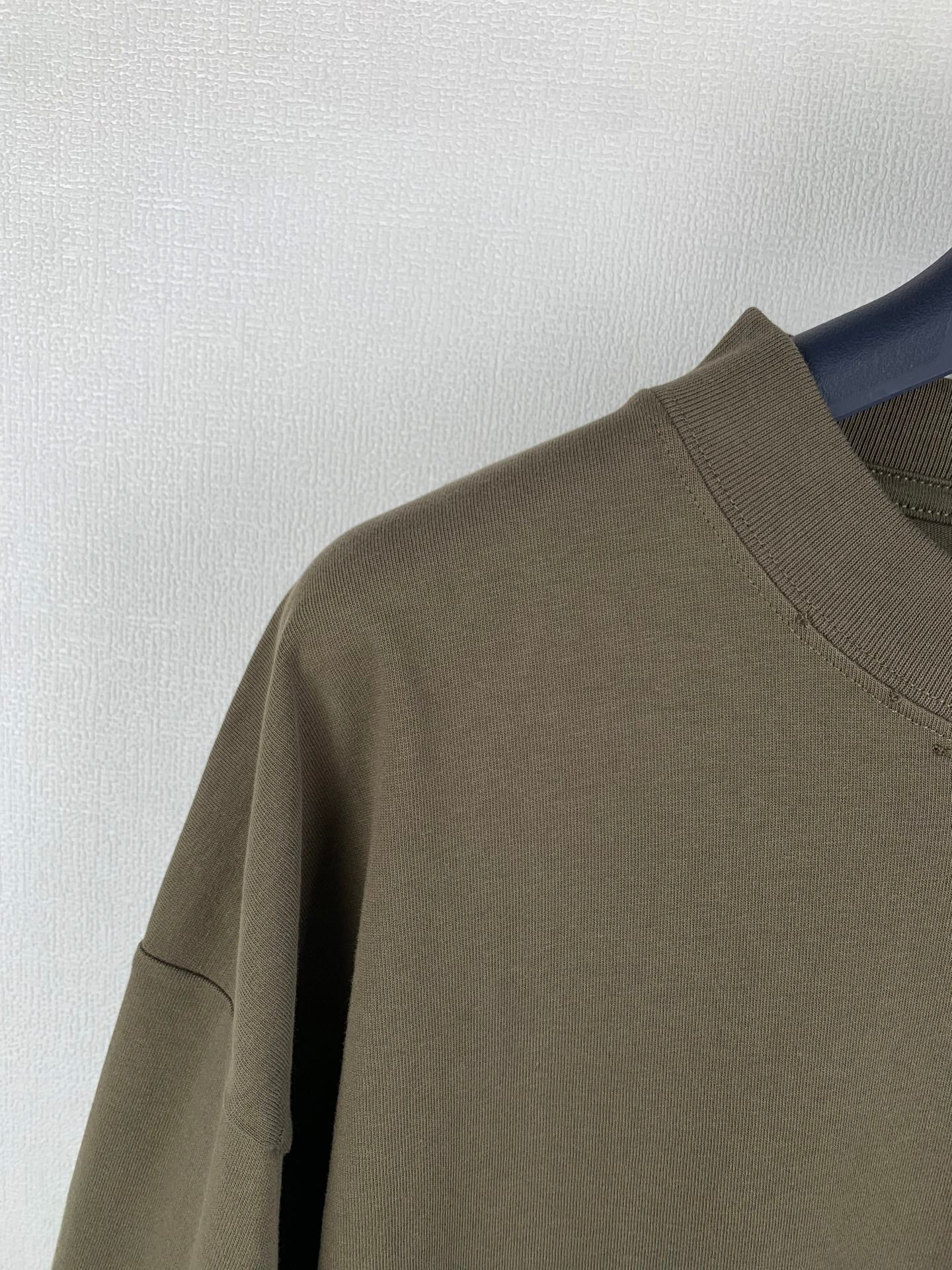 Balenciaga T-shirt shoulder and sleeve in olive with stitched seam detail