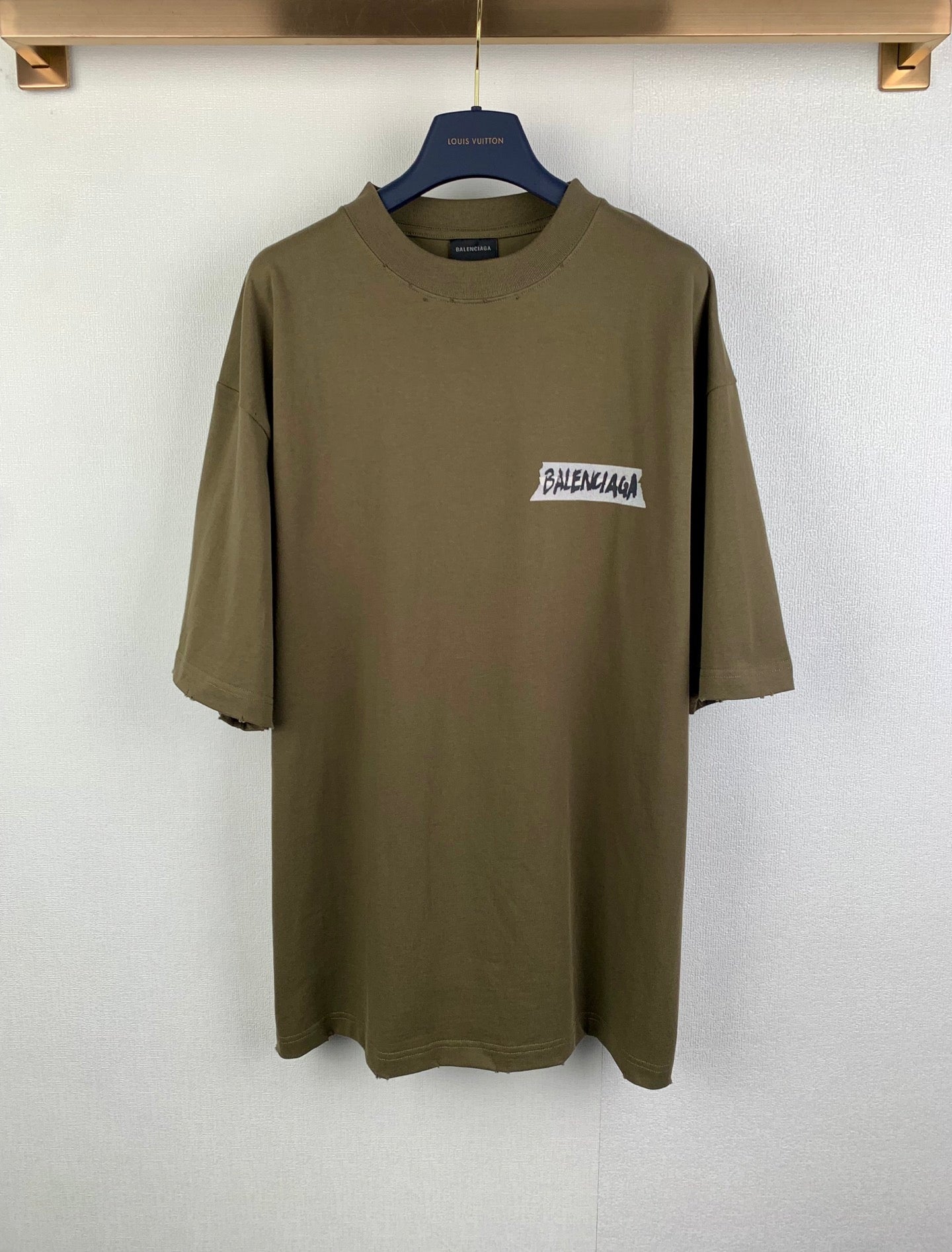 Balenciaga T-shirt in olive with small chest logo patch and short sleeves