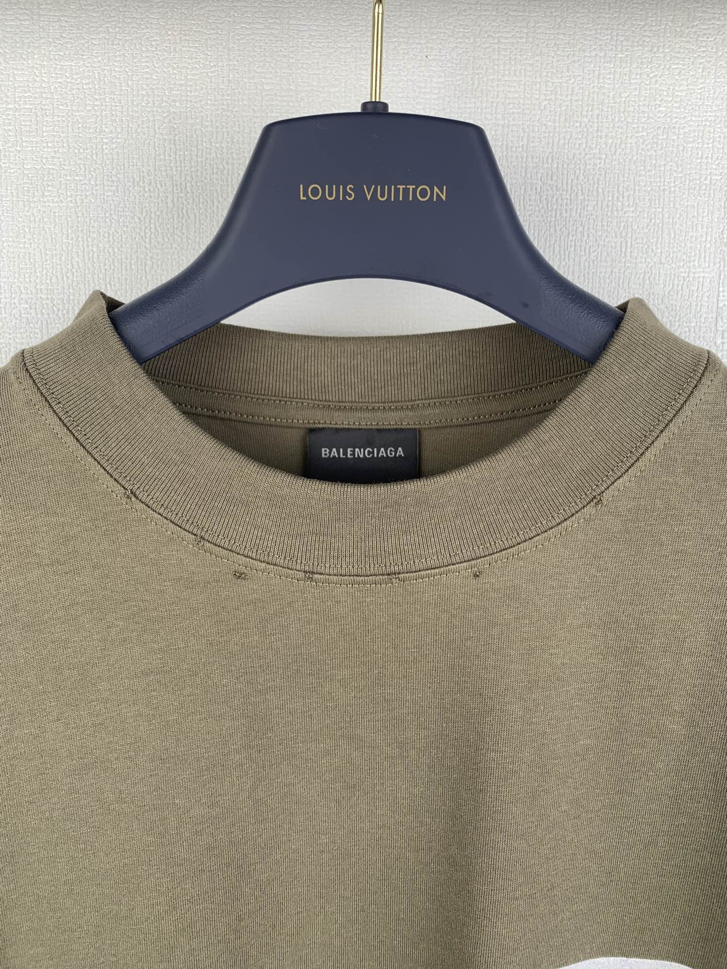 Balenciaga T-shirt crew neck detail with ribbed collar and small neckline label