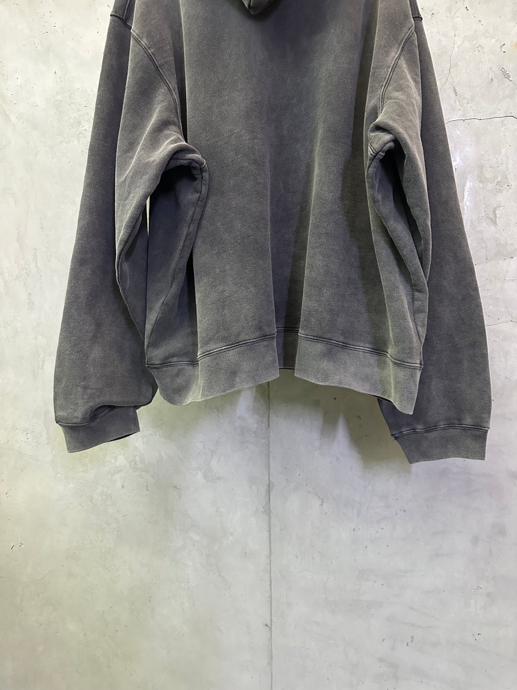 Balenciaga gray hoodie with dropped shoulders and roomy sleeves
