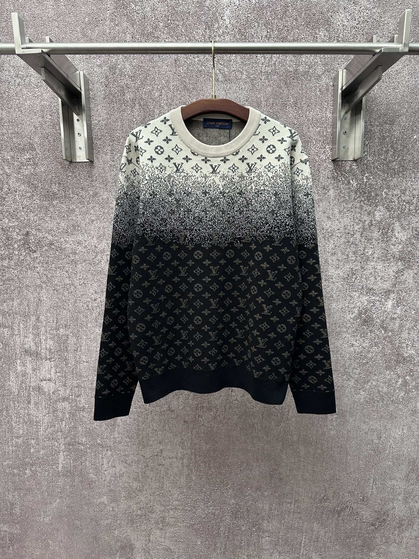 Two-tone knit sweater with LV monogram pattern, light gray top and dark navy hem