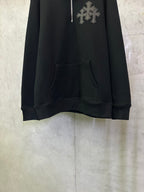 Black long-sleeve hoodie with front pocket and ribbed cuffs.