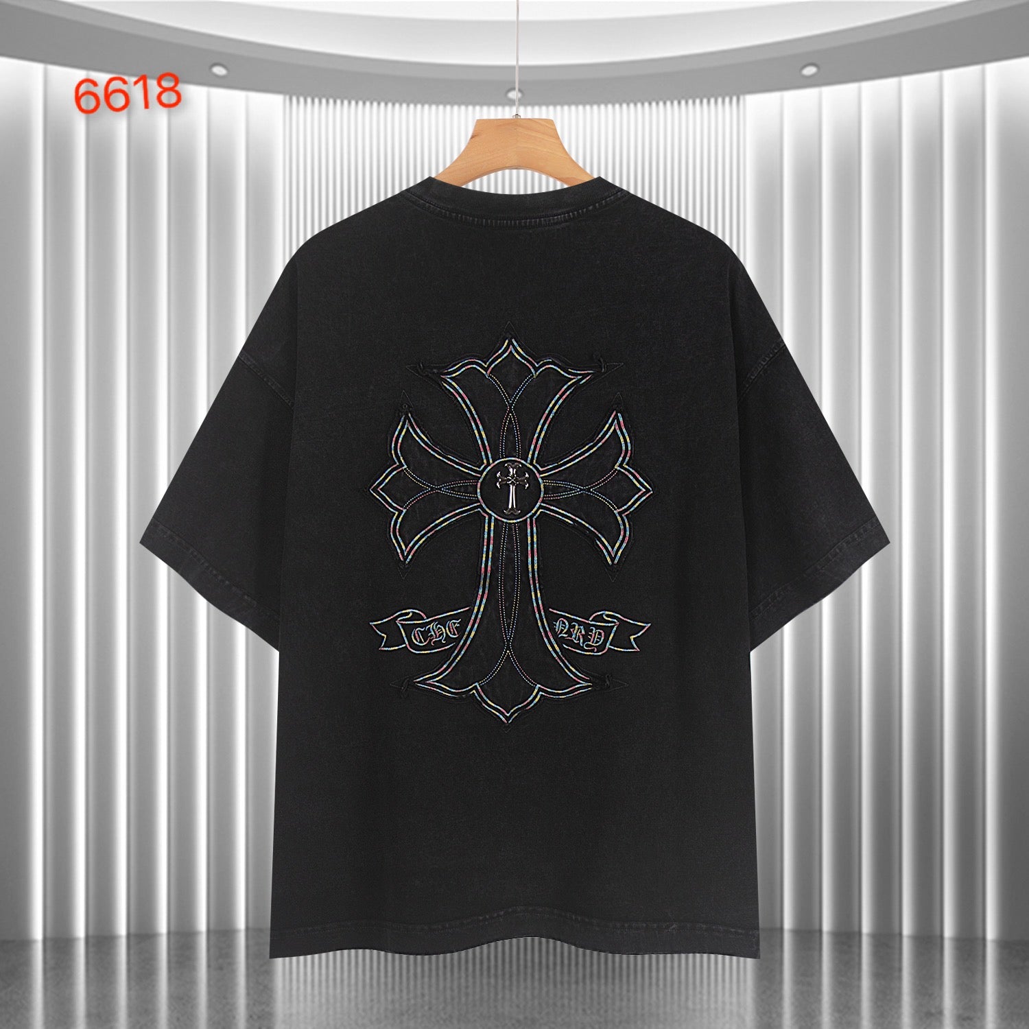 Black short-sleeve T-shirt with large back cross-flower graphic