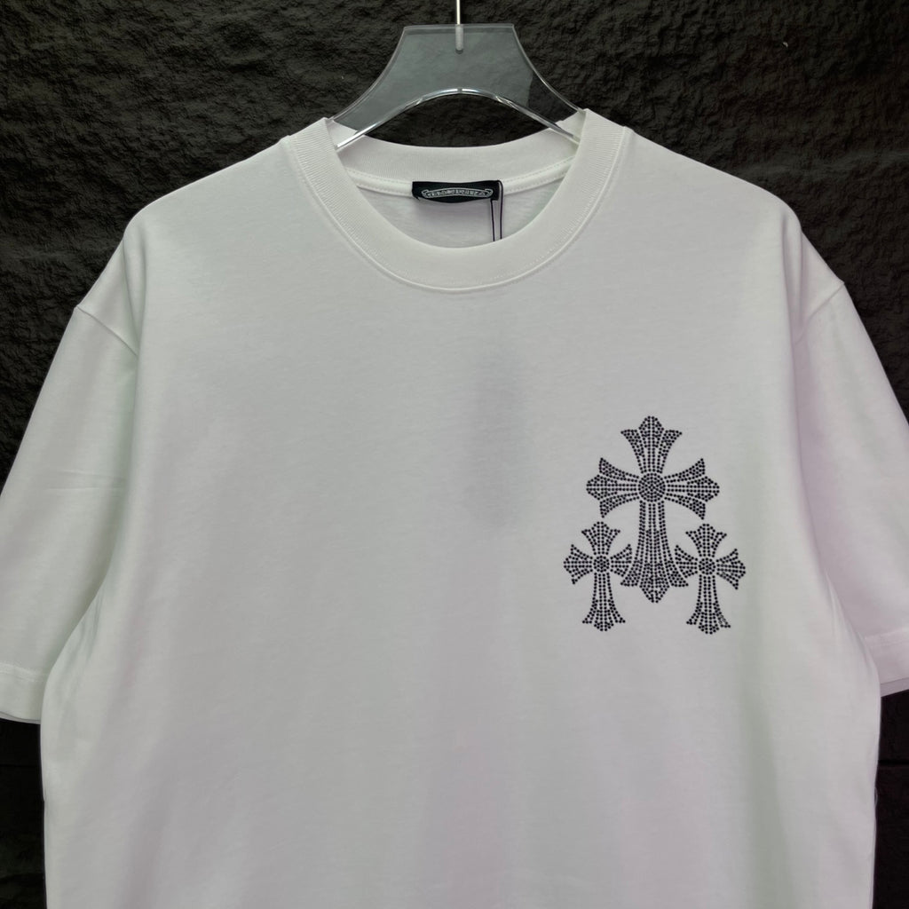 White short-sleeve T-shirt with small chest cross emblem