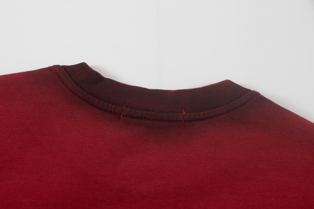Burgundy short-sleeve T-shirt with ribbed crew neck