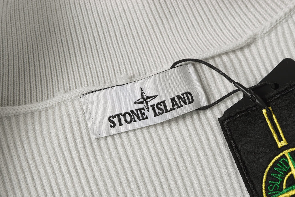 Stone Island knit jacket inner label and black brand tag