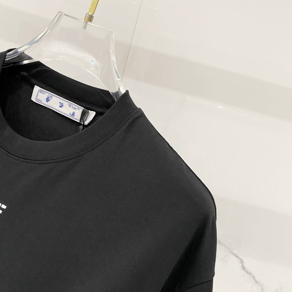 Black T-shirt crew neck with visible interior size tag