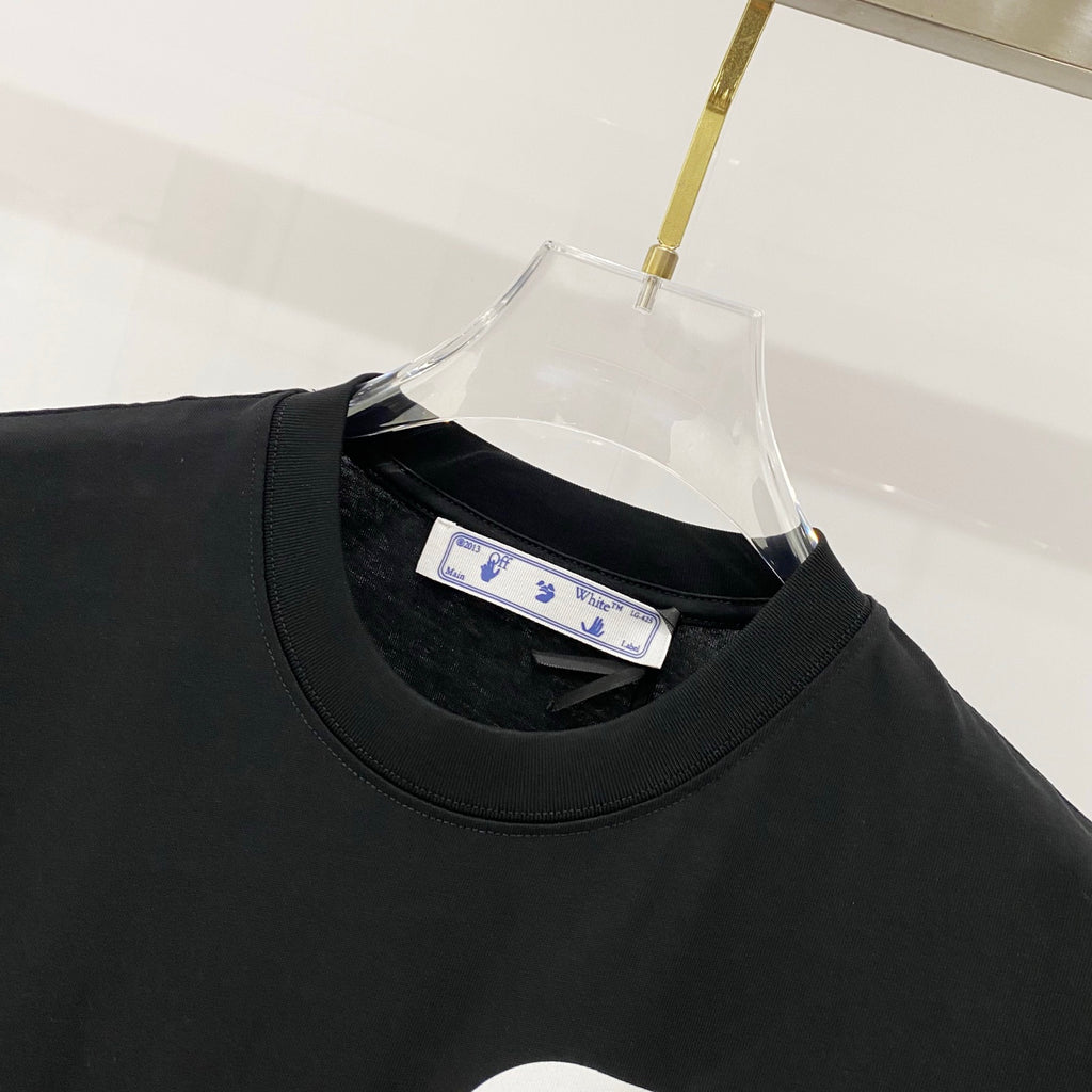 Off White T-shirt neckline and brand neck label, black