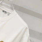 White short-sleeve T-shirt with crew neck and shoulder seam