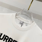 White Burberry short-sleeve T-shirt neckline and label detail