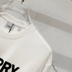 White Burberry short-sleeve T-shirt shoulder and collar seam detail