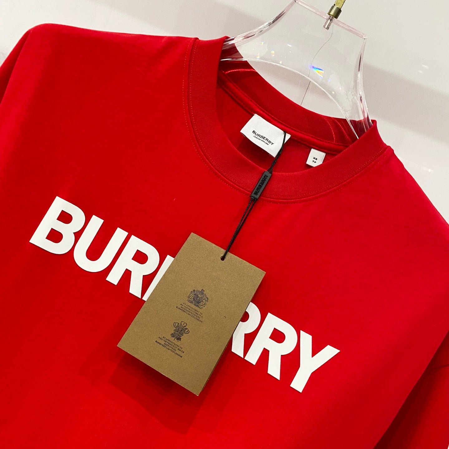 Red Burberry T-shirt chest logo print with hanging tag