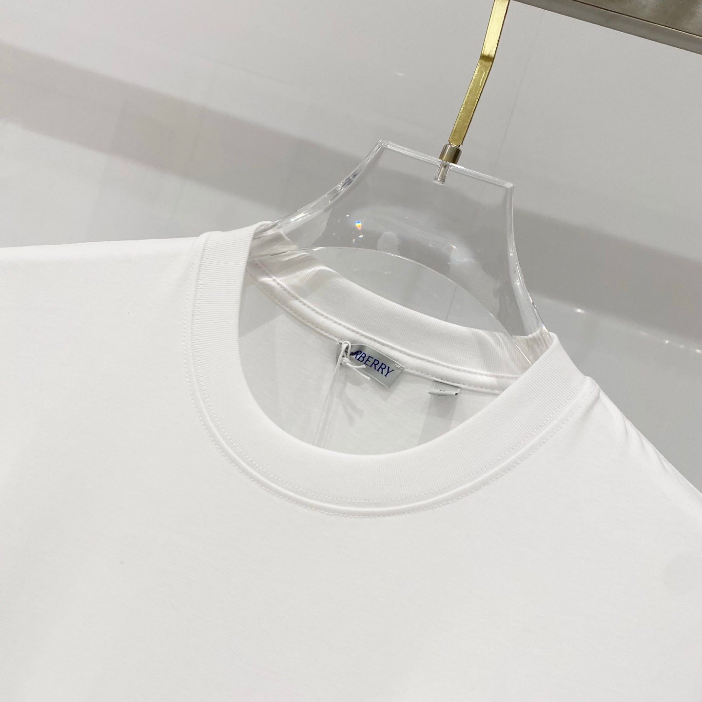 Burberry white crew-neck T-shirt neckline with stitched collar detail