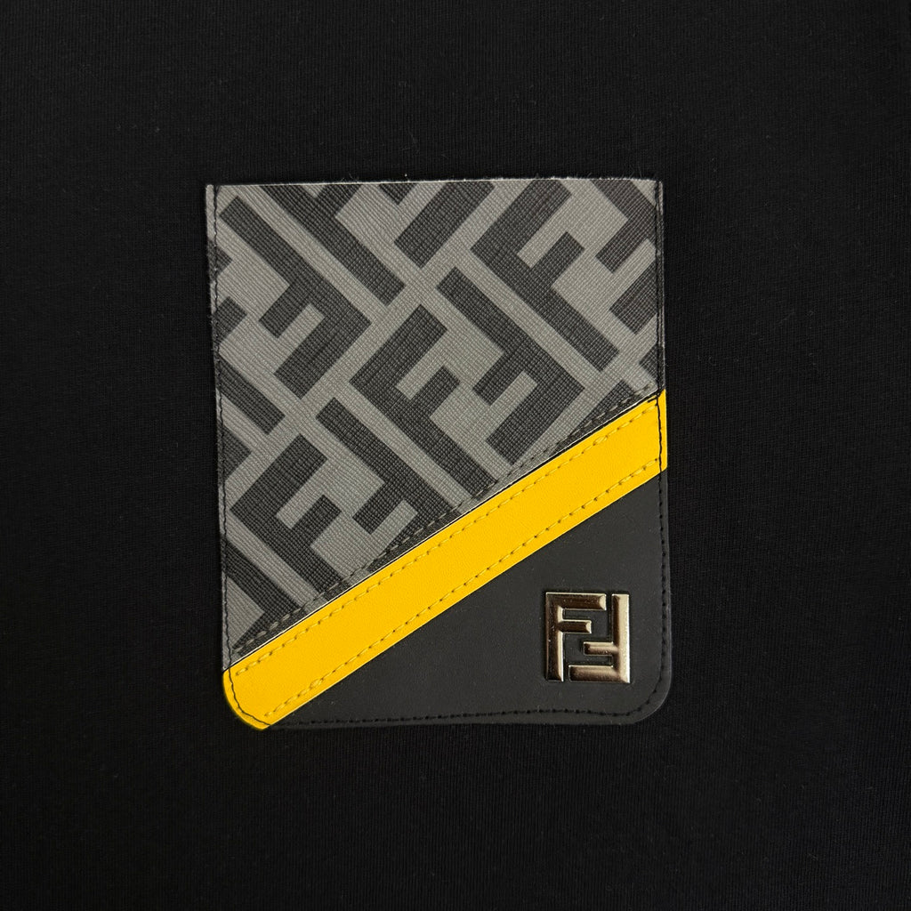 Fendi black short-sleeve T-shirt chest logo patch with yellow stripe
