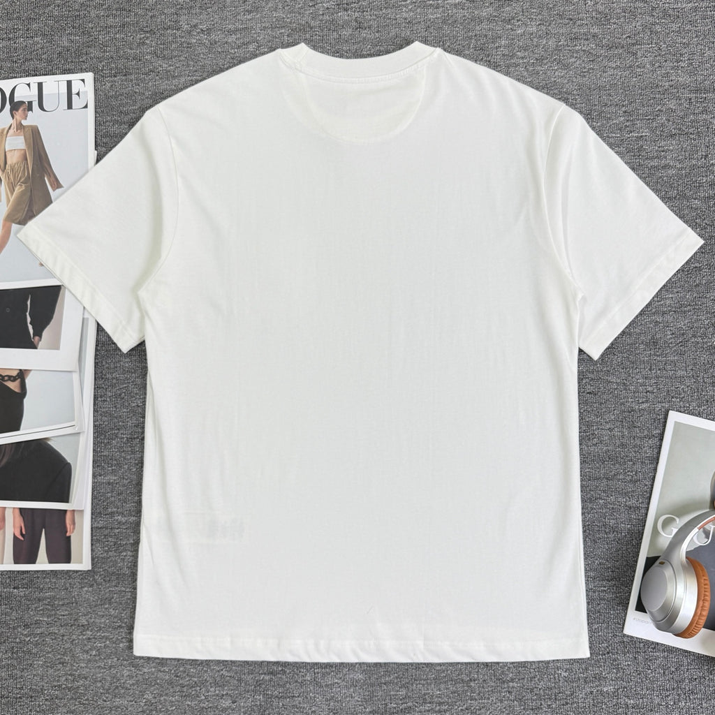 White Fendi short-sleeve T-shirt, plain back, crew neck.