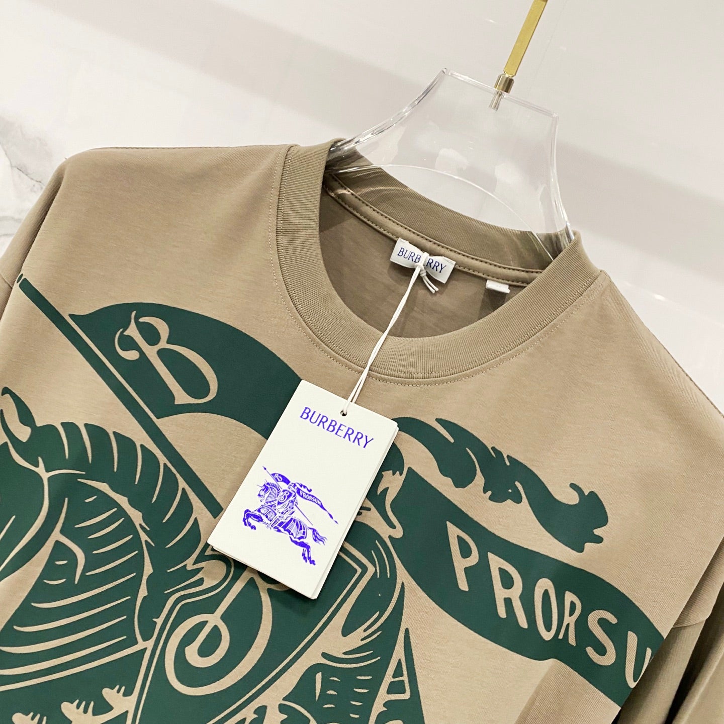 Burberry beige crewneck T-shirt with green diagonal stripe and icon print