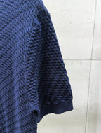 Dark blue knit T-shirt sleeve and ribbed cuff hem