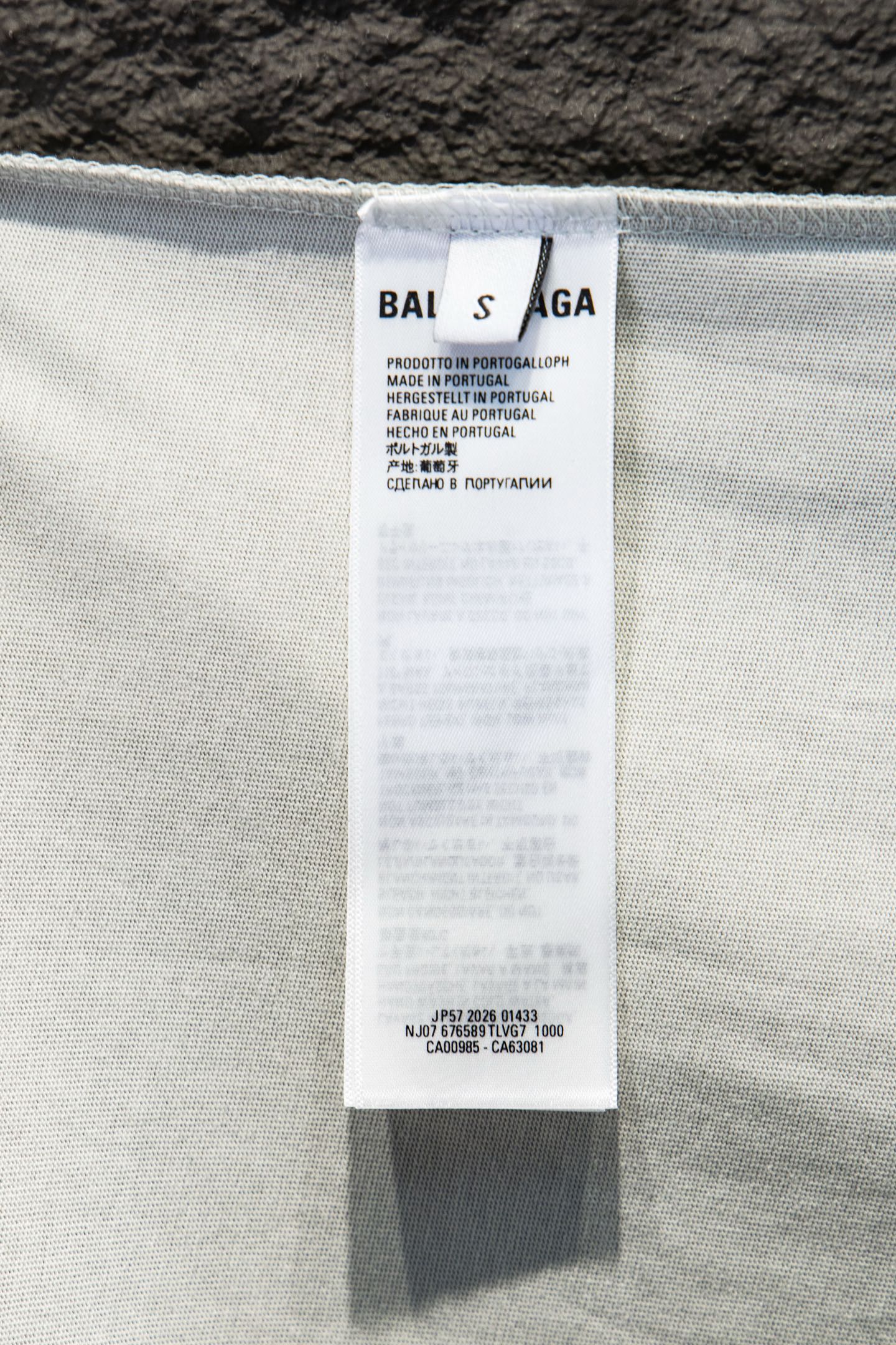 Balenciaga T-shirt inner neck label with size and fabric information