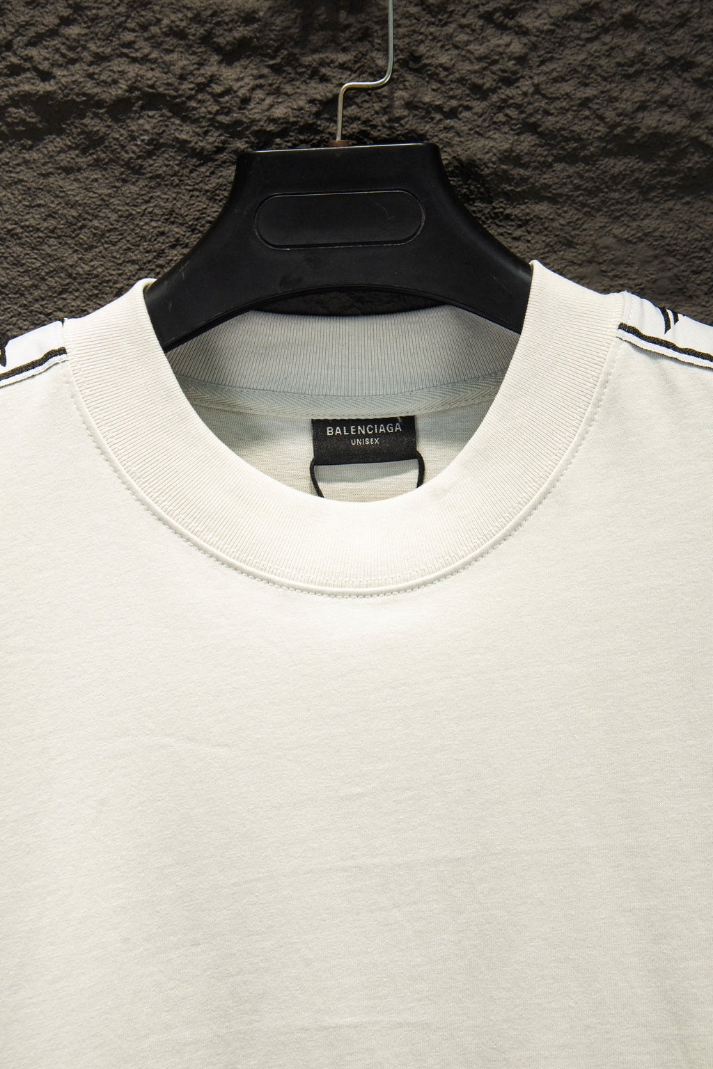 Balenciaga short-sleeve T-shirt collar, white ribbed crew neck