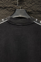 Balenciaga black T-shirt collar and chest with crew-neck seam detail