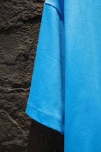 Balenciaga short-sleeve T-shirt sleeve close-up, light blue