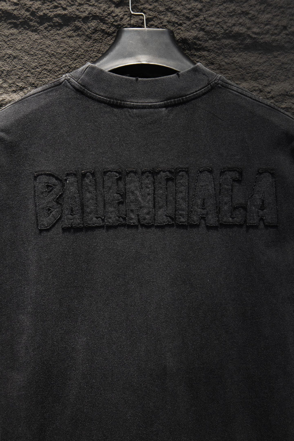Balenciaga logo T-shirt with crew neck, dark gray front graphic
