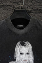 Balenciaga crewneck T-shirt with neckline ribbing and front graphic close-up