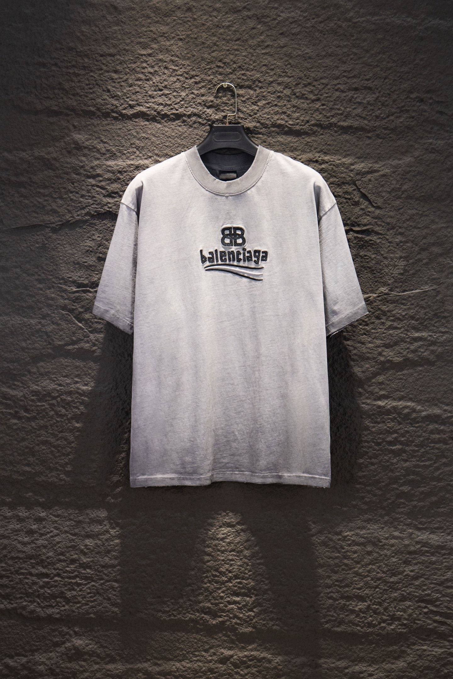 Light gray short-sleeve T-shirt with front Balenciaga graphic print
