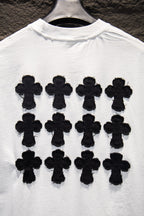 White short-sleeve T-shirt with black cross-flower graphic pattern