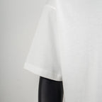 White T-shirt with short sleeve and straight hem.