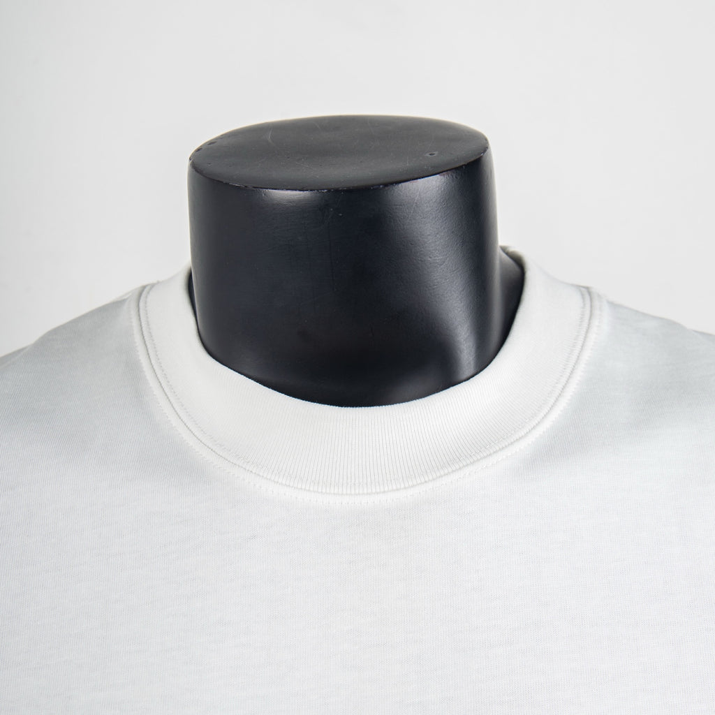 Louis Vuitton white crew neck T-shirt collar close-up
