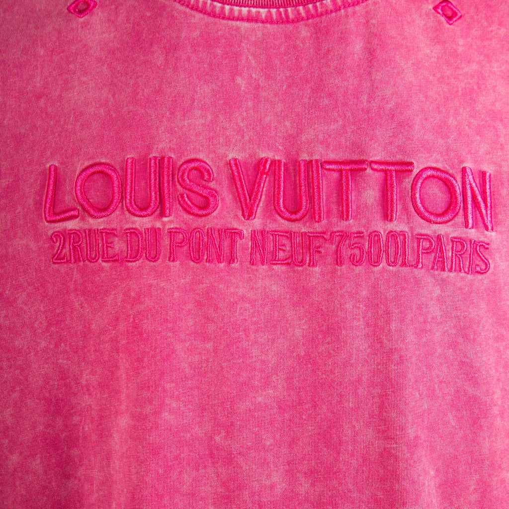 Pink T-shirt chest logo lettering with diamond motif icons