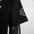 Black short-sleeve T-shirt sleeve with white Louis Vuitton emblem embroidery
