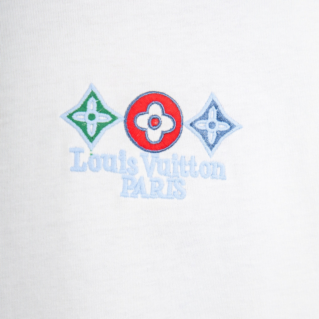 White T-shirt with multicolor Louis Vuitton PARIS emblem and star motifs
