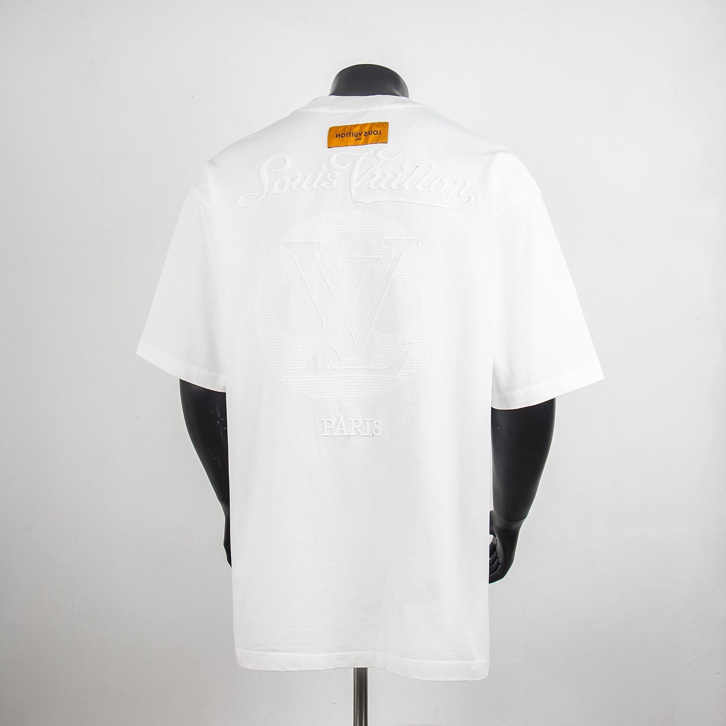 White crewneck T-shirt, back graphic print and yellow brand label