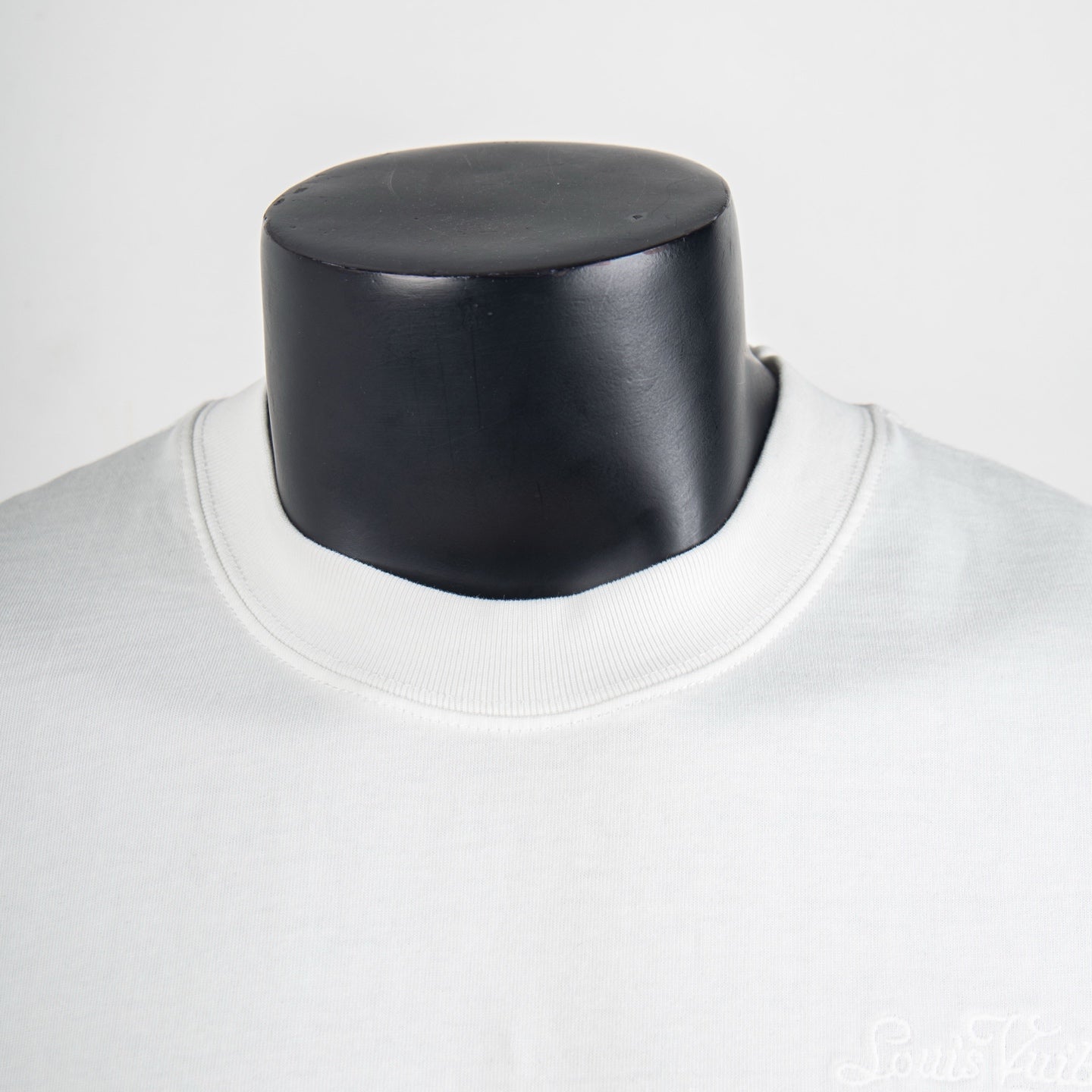 Louis Vuitton white crew-neck T-shirt collar, ribbed neckline detail.