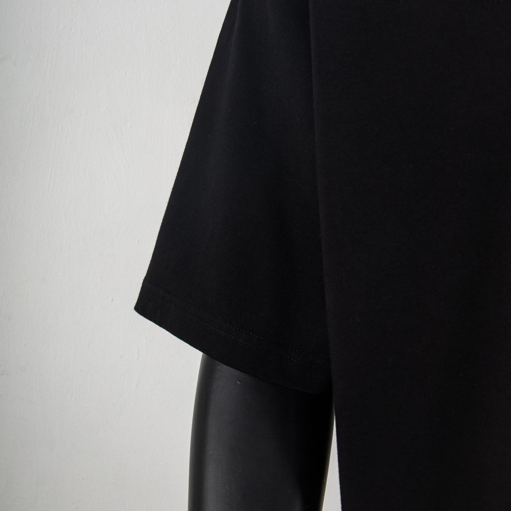 Louis Vuitton black T-shirt side view with short sleeve and straight hem