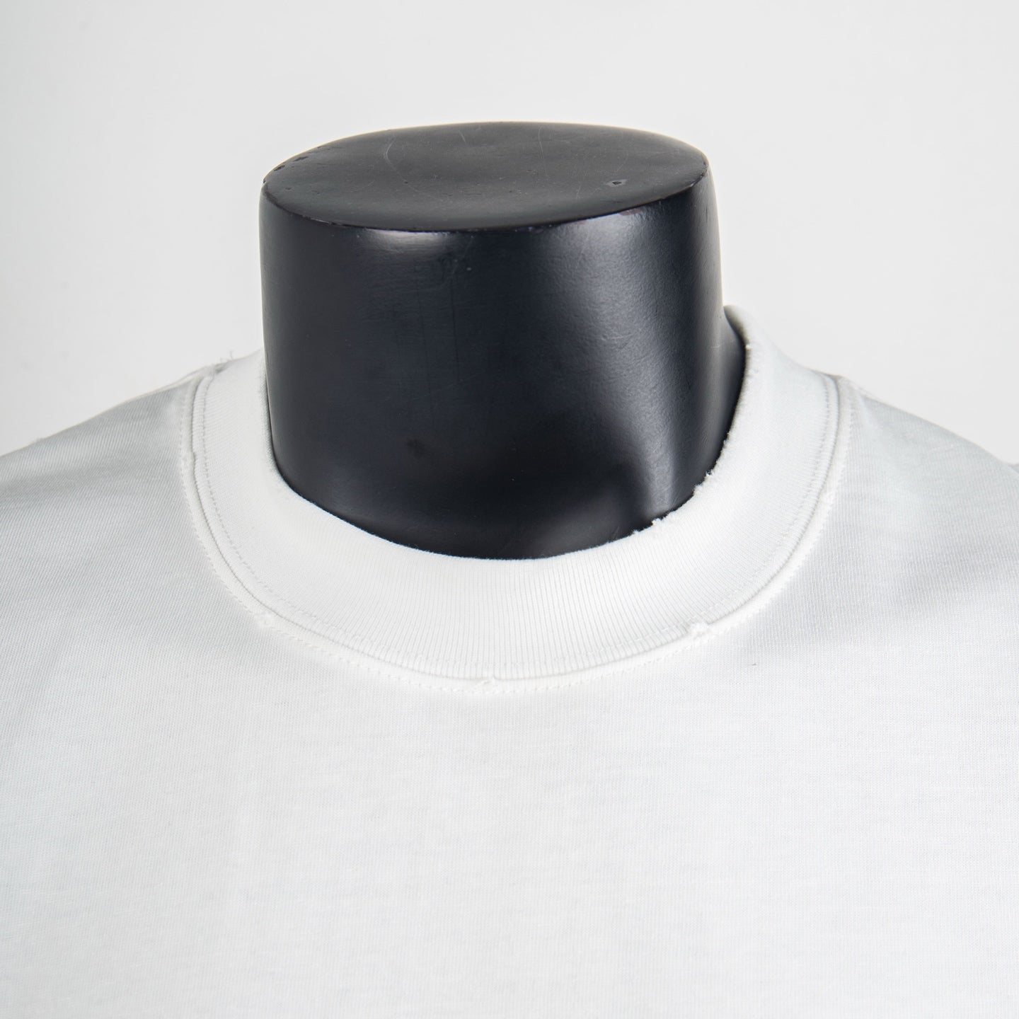 White crewneck T-shirt with ribbed collar detail