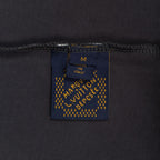 Inside label on dark gray T-shirt: size M, Italy