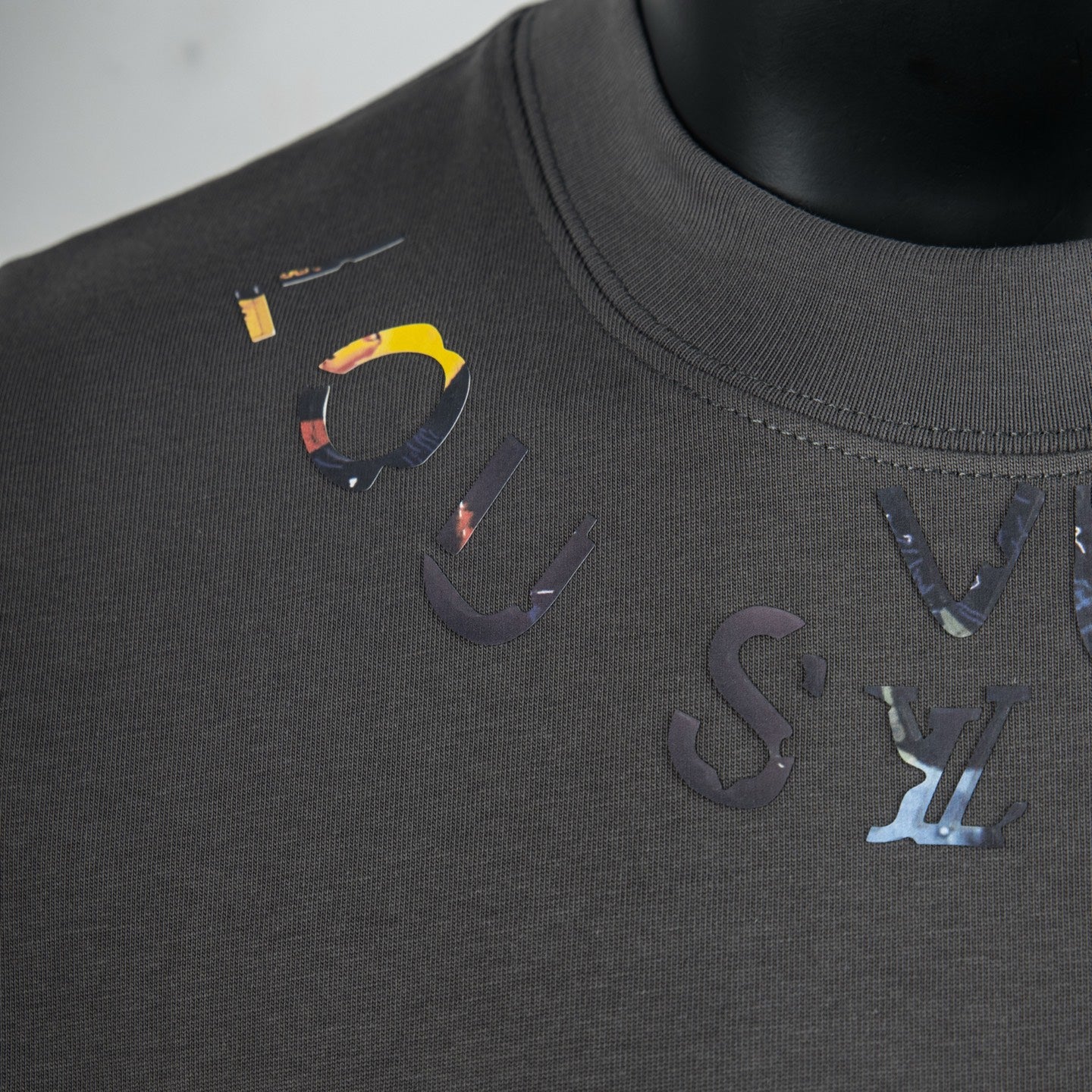 Louis Vuitton crew-neck T-shirt in dark gray with colorful chest logo details