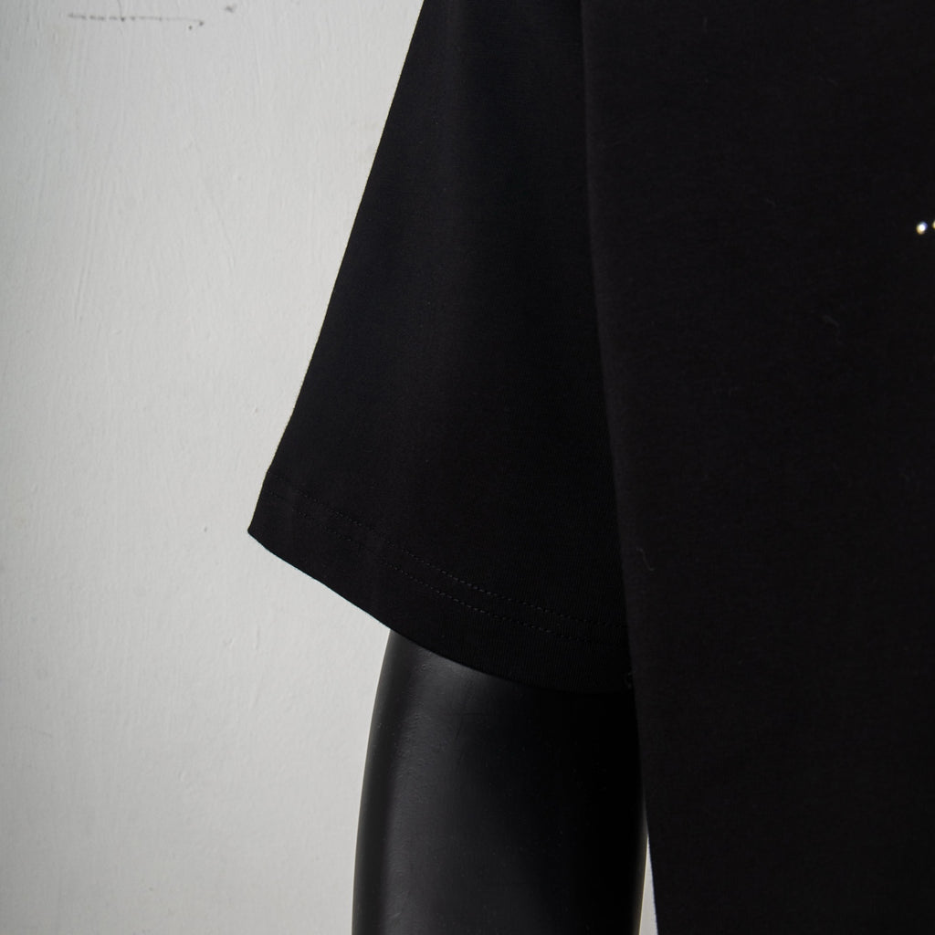 Black T-shirt short sleeve with stitched hem detail