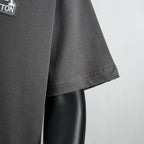 Louis Vuitton short-sleeve T-shirt sleeve seam and hem, dark gray.