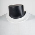 White T-shirt neckline with ribbed crew collar