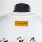 White T-shirt back collar with rectangular brand label