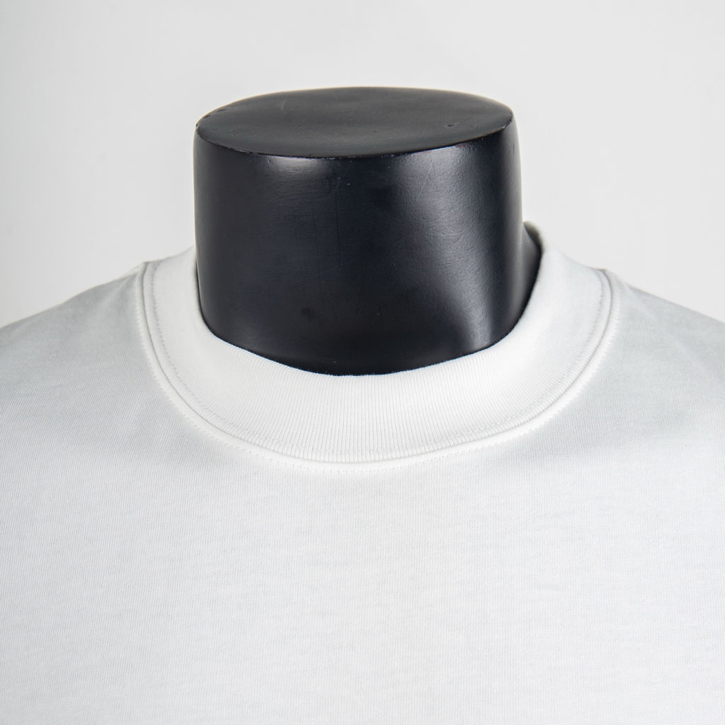 White T-shirt crew neck with ribbed collar detail