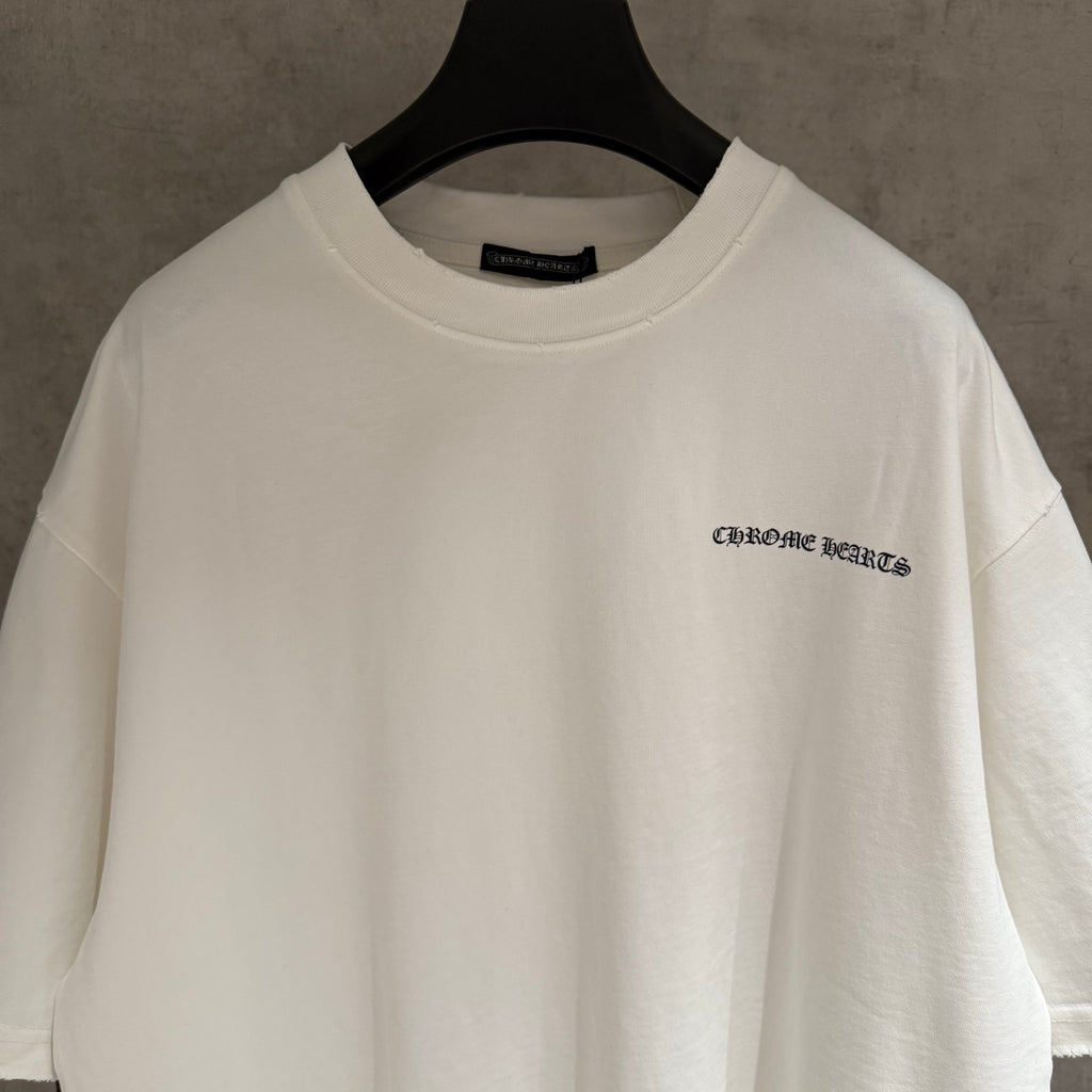 White short-sleeve T-shirt with small chest logo and crew neck