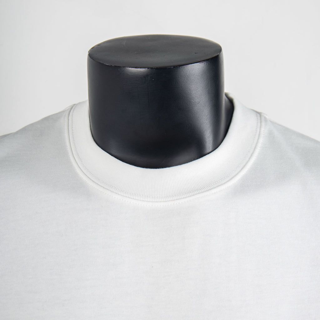 White Dior mock-neck T-shirt collar