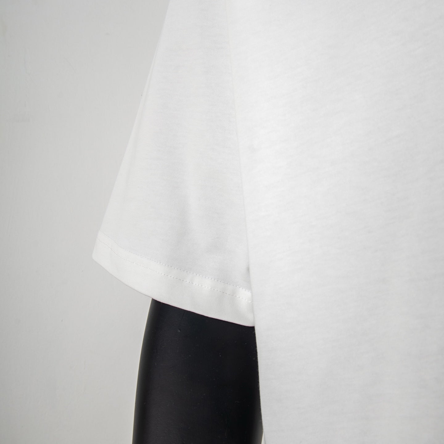 White Dior T-shirt short sleeve and side hem