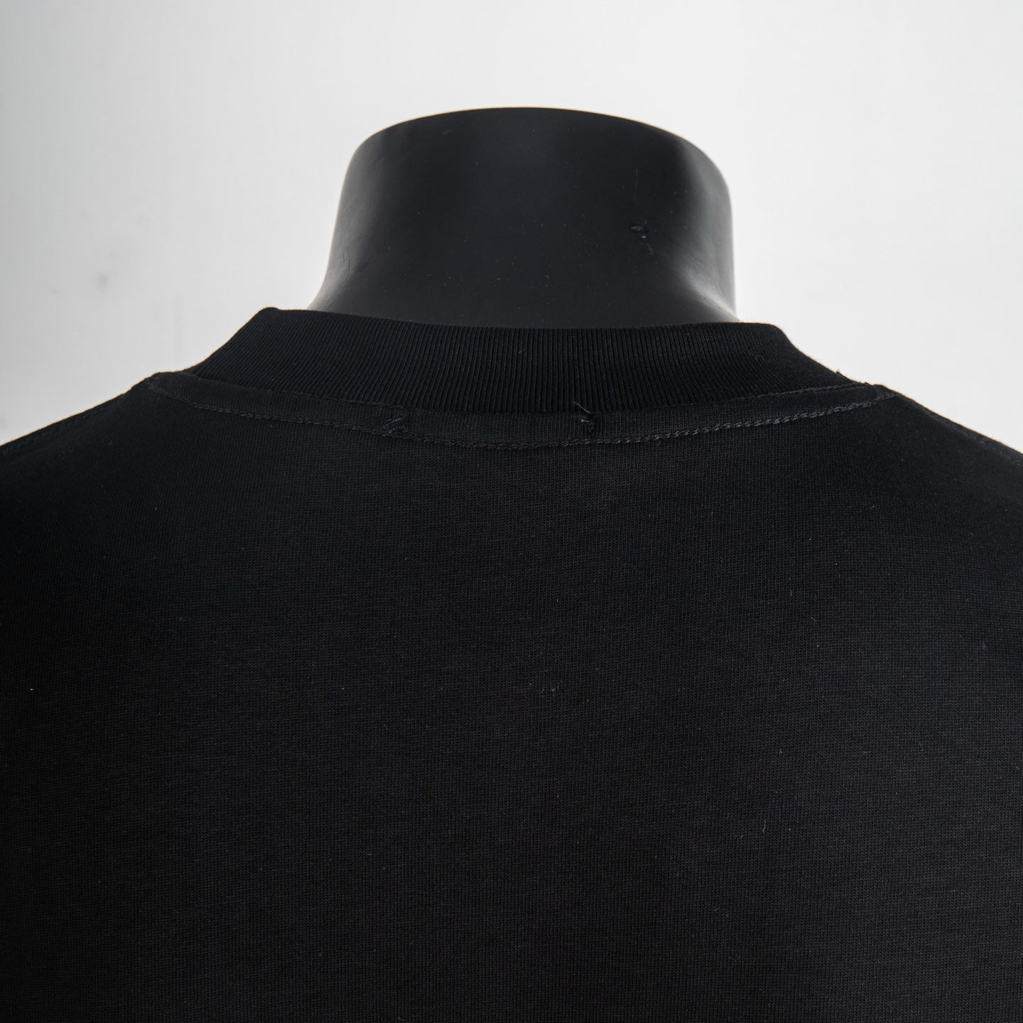 Black Dior crew-neck T-shirt collar detail