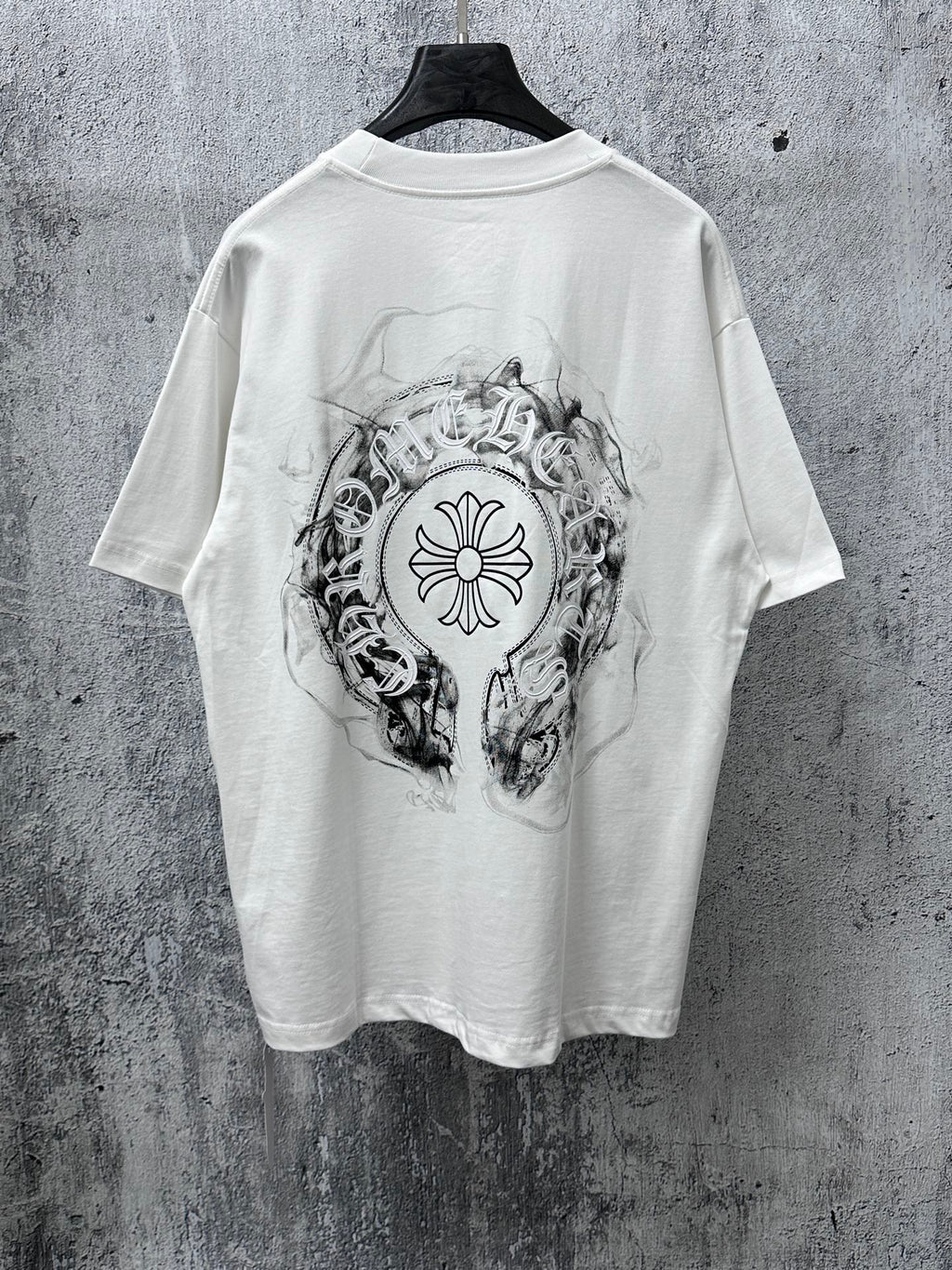 White short-sleeve T-shirt with large back graphic design
